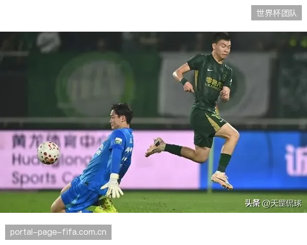 徐正源上任盘活辽宁铁人,姆本扎状态复苏连续进球助球队豪取三连胜强势反弹。 徐正源上任盘活辽宁铁人,姆本扎状态复苏连续进球助球队豪取三连胜强势反弹。